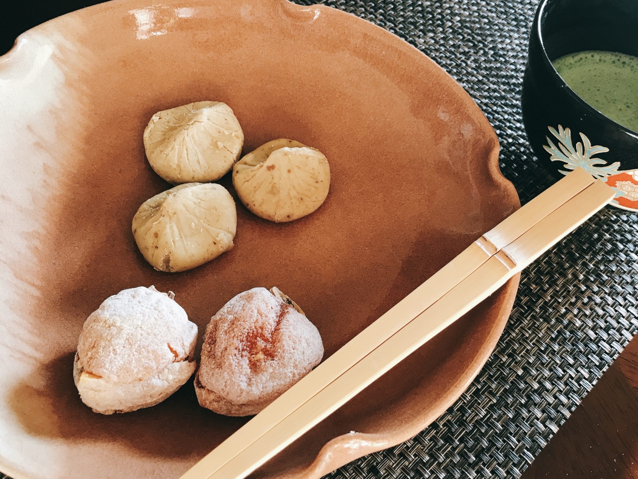 Wagashi with tea ceremony of October Sanosgeal